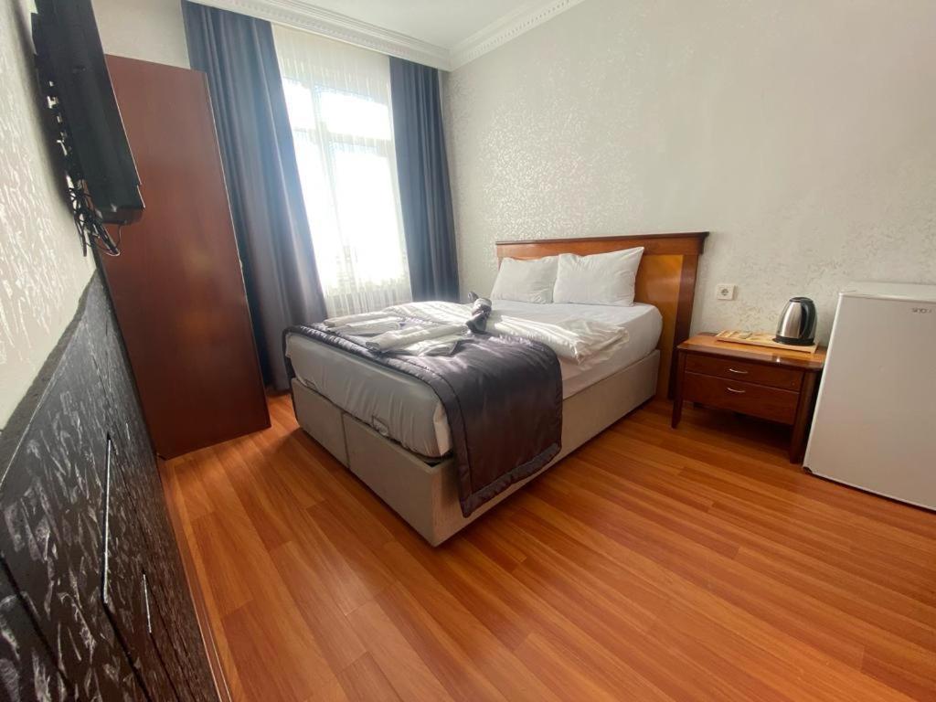 Deluxe Double Room,1615910346:JPEG